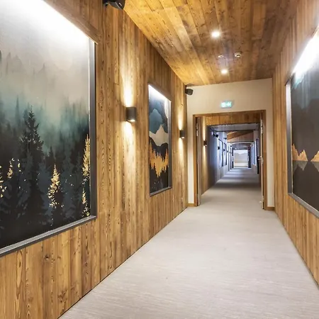 Apartment Les Balcons Platinium Val Cenis Lanslevillard