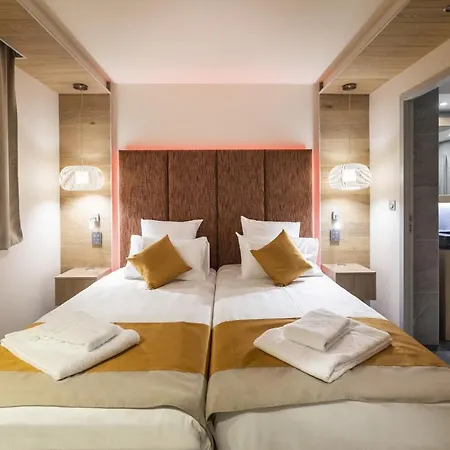 Les Balcons Platinium Val Cenis Apartment *